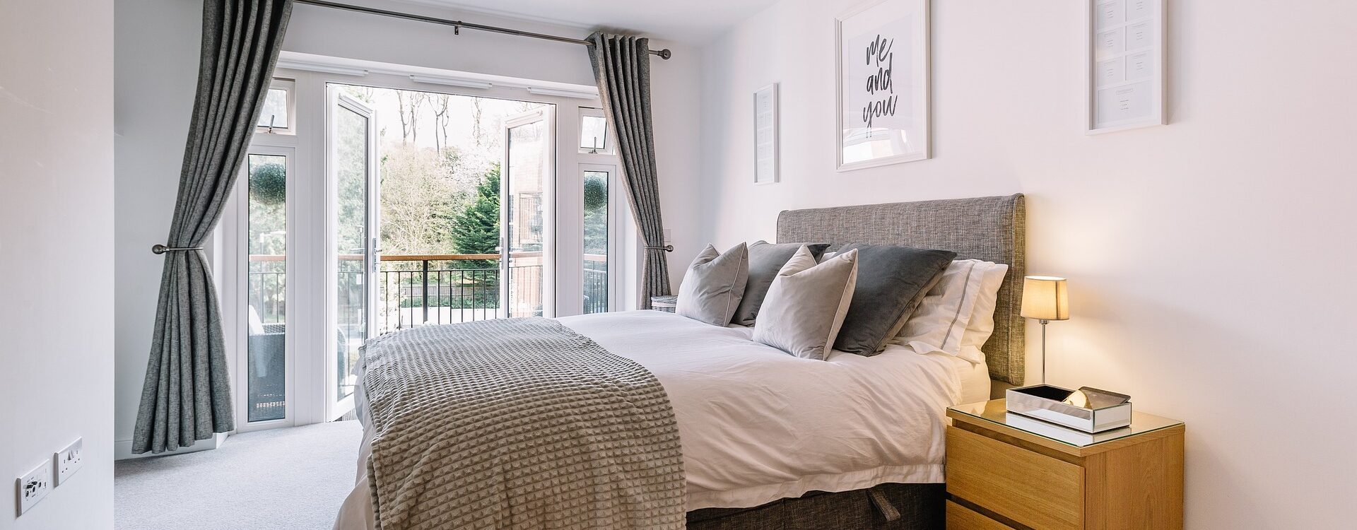 BEDROOM 5772286_1920 1920X750 | Ils'invest Agencement et décoration d’intérieur pour logement à côté de Colmar et Guebwiller Cernay